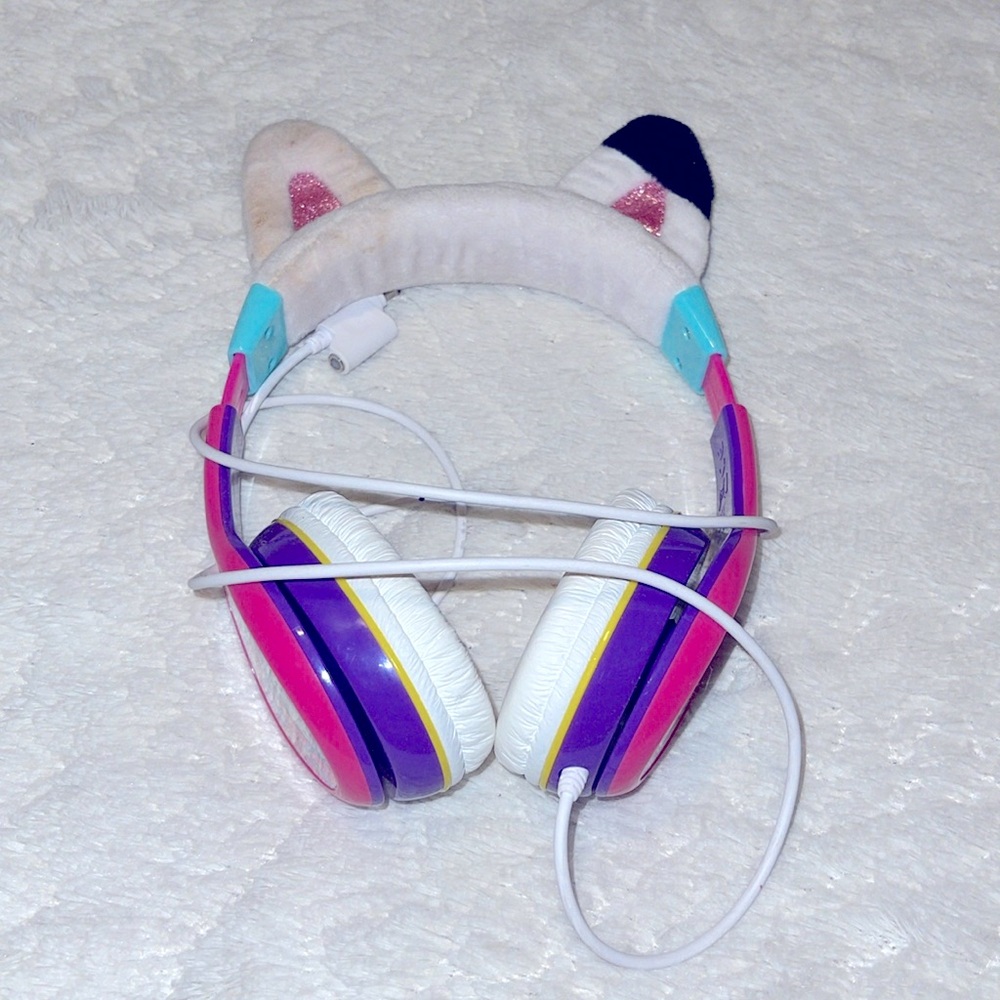 Gaby’s Dollhouse headphones